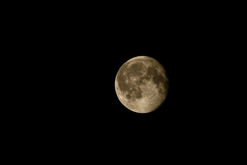 달 075.jpg